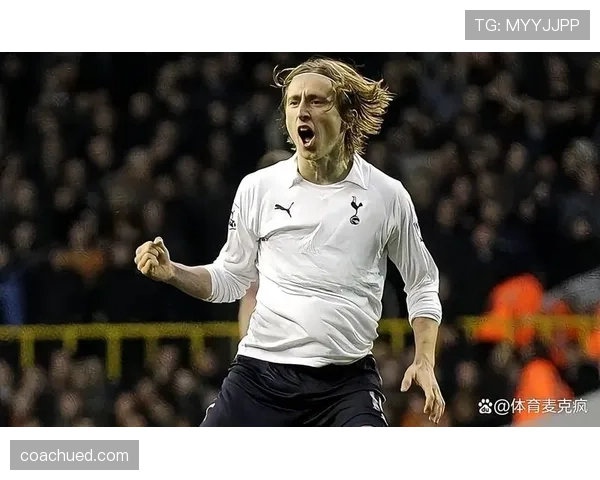 克罗斯与莫德里奇的控球分布与组织逻辑为何走向结构性分化