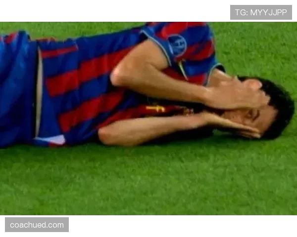 假摔判罚难点揭秘：裁判如何精准识别和处罚假摔行为